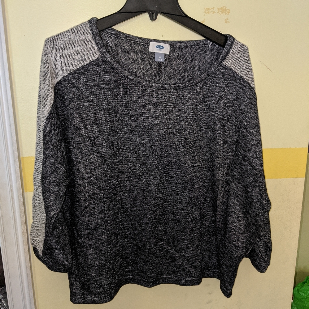 Gray casual sweatshirt top
